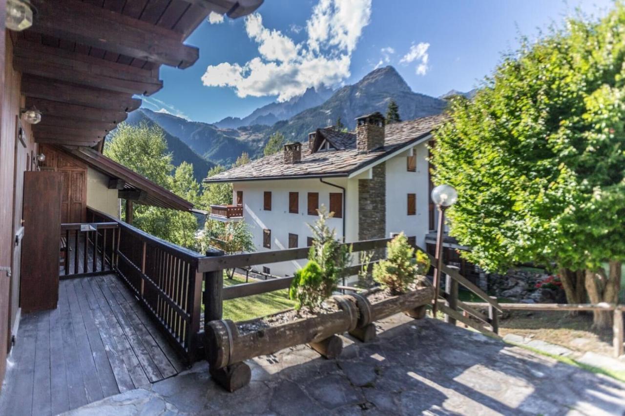 Altido Charming Apartments With Mountain Views And Green Backyard In Verrand Exterior foto