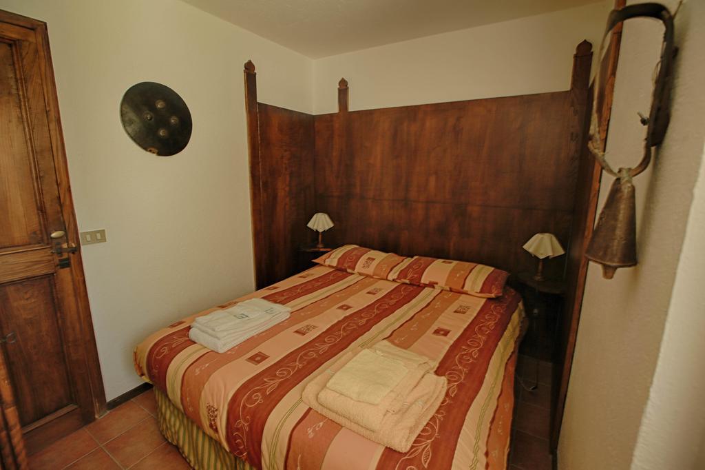Altido Charming Apartments With Mountain Views And Green Backyard In Verrand Zimmer foto