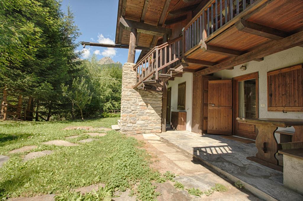 Altido Charming Apartments With Mountain Views And Green Backyard In Verrand Zimmer foto